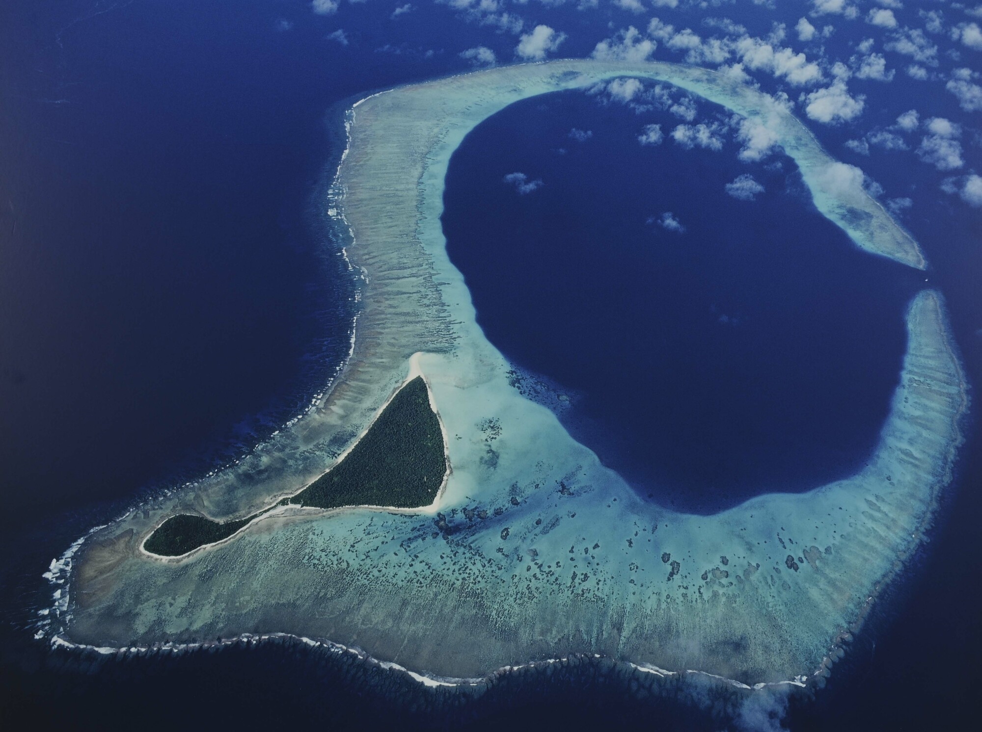 Georg Gerster | Coral Island (Wailagi Lala Fiji), 1981 | MutualArt