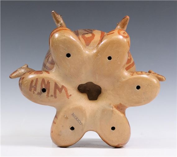 Herón Martínez Mendoza | Folk art burnished pottery vessel | MutualArt