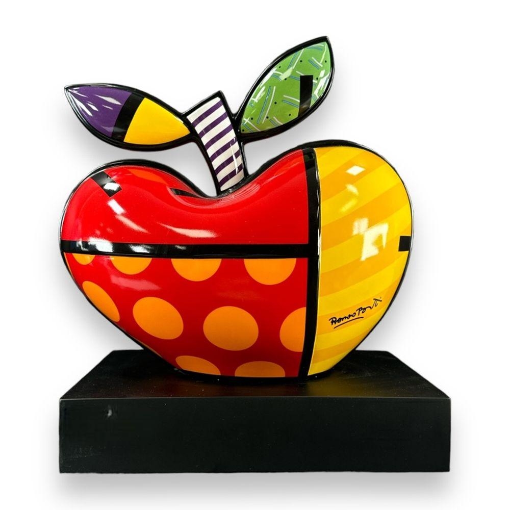 Romero Britto | Romero Britto Goebel Porcelain Big Apple Scultpu ...