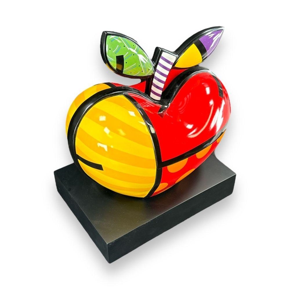 Romero Britto | Romero Britto Goebel Porcelain Big Apple Scultpu ...