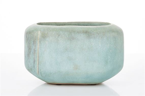 Vase by Hiroe Swen, circa 1977