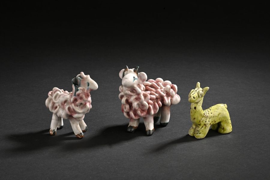 Guidette Carbonell | Ewe and her lamb & Green llama | MutualArt