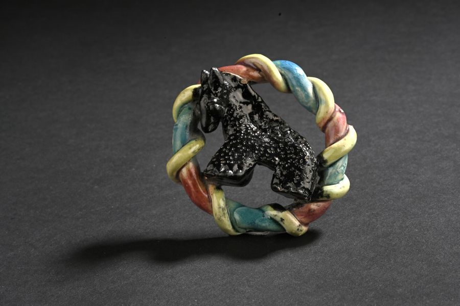 Guidette Carbonell | Black horse | MutualArt