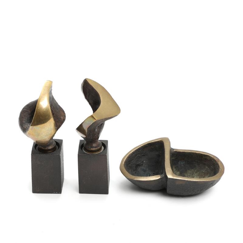 Artwork by Peter Hesk Møller, Two partly polished and patinated bronze wine stoppers on stands and a bronze double bowl, Made of polished and patinated bronze