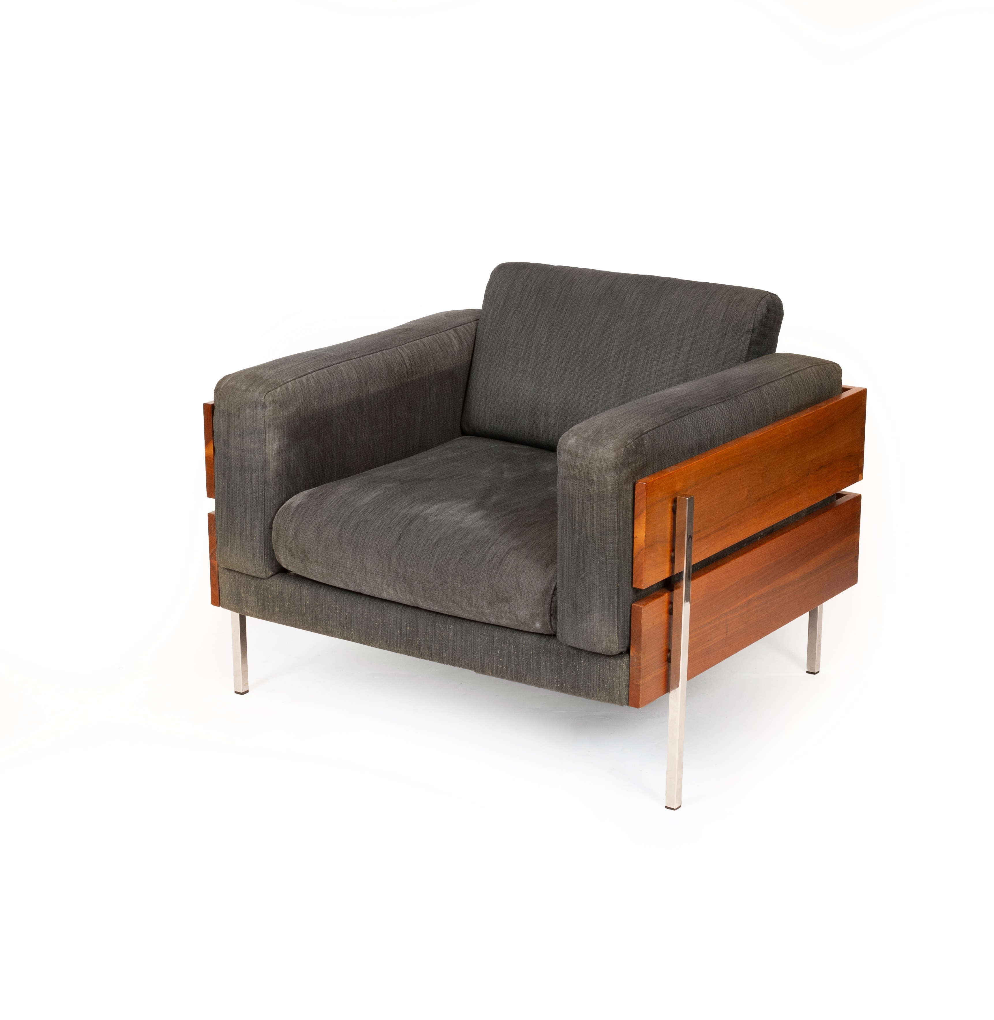 Robin Day | three-seater | MutualArt