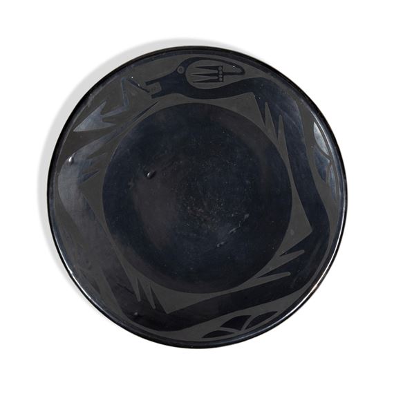 A Maria Martinez & Santana Martinez blackware plate by Maria Montoya Martinez, Santana Roybal Martinez, 1887