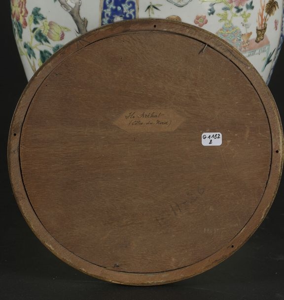 Artwork by Marcelin Jean Botrel, Marcelin Jean BOTREL (1887-1933)
View of Bréhat
Oil on panel.
Signed lower right.
D. 22 cm, Made of Oil on panel