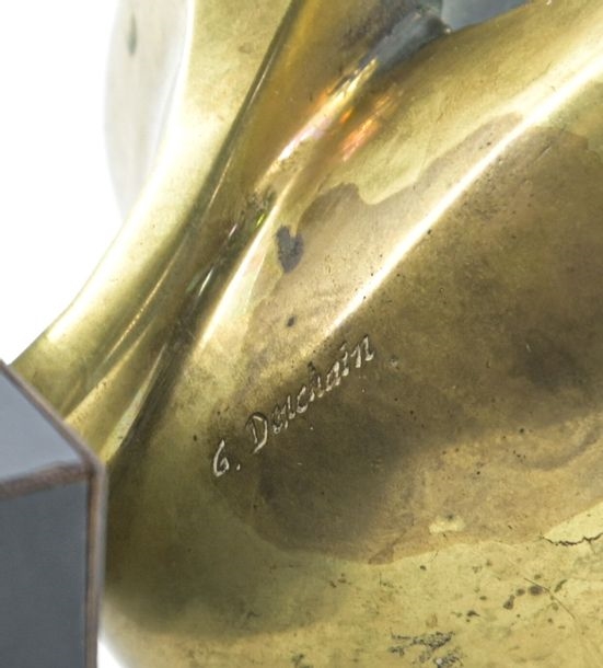 Artwork by Geneviève Derchain, Sans titre Epreuve en bronze doré et patiné, Made of bronze