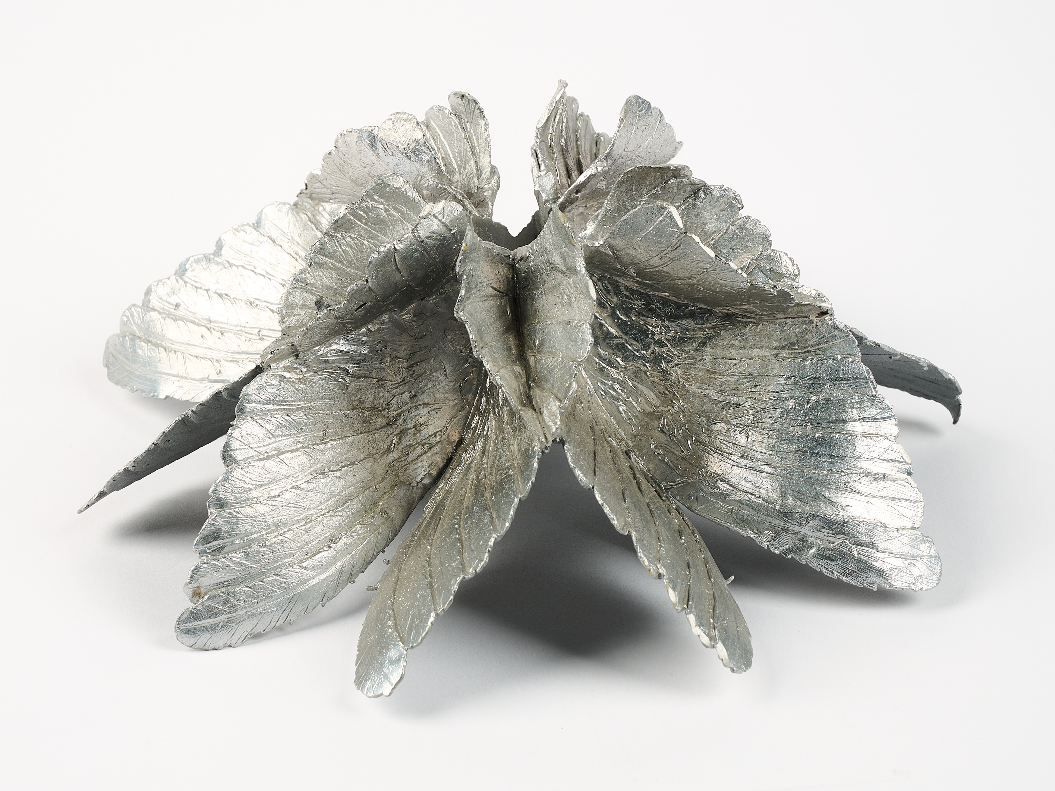 Artwork by Gregor Gaida, Hummingbird Diptychon, Made of Aluminium, silver laquered