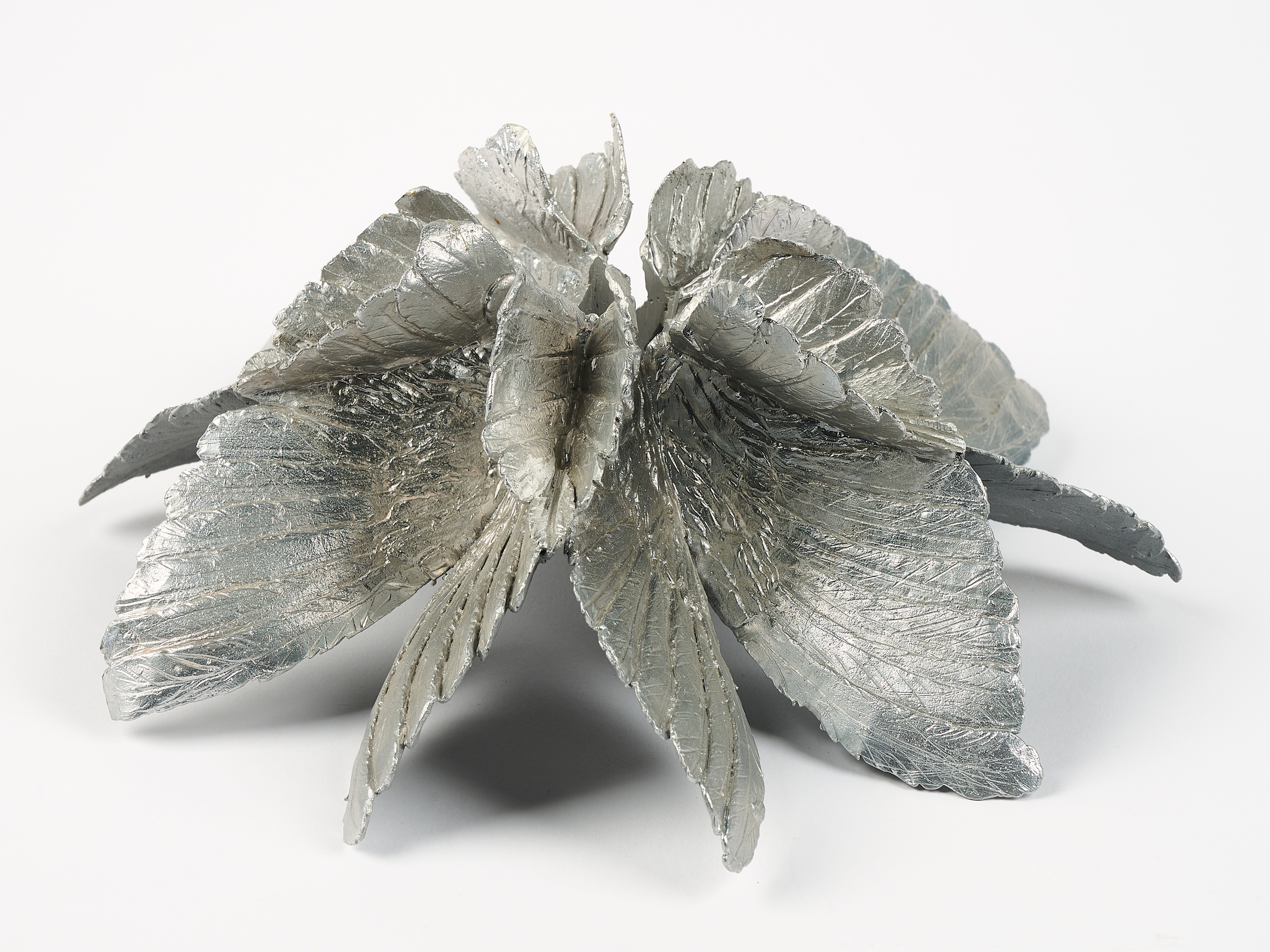 Artwork by Gregor Gaida, Hummingbird Diptychon, Made of Aluminium, silver laquered