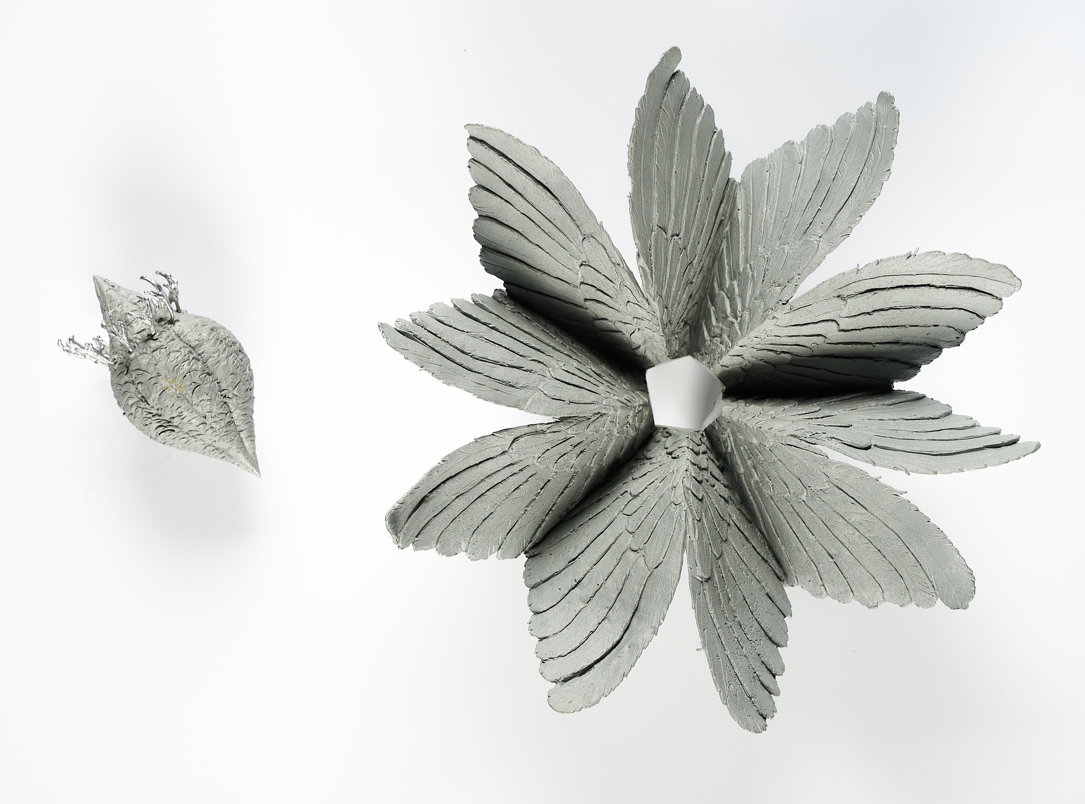 Artwork by Gregor Gaida, Hummingbird Diptychon, Made of Aluminium, silver laquered
