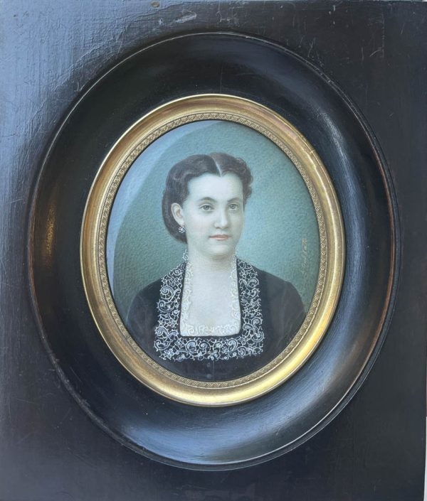 Artwork by L. Gobbato, Portrait de femme à la dentelle, Made of Painted miniature