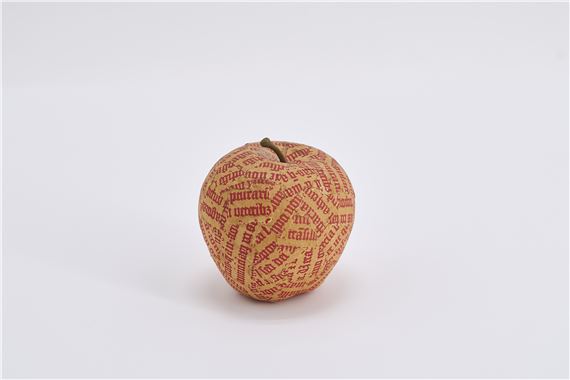 Apfel. by Jiří Kolář, 1969
