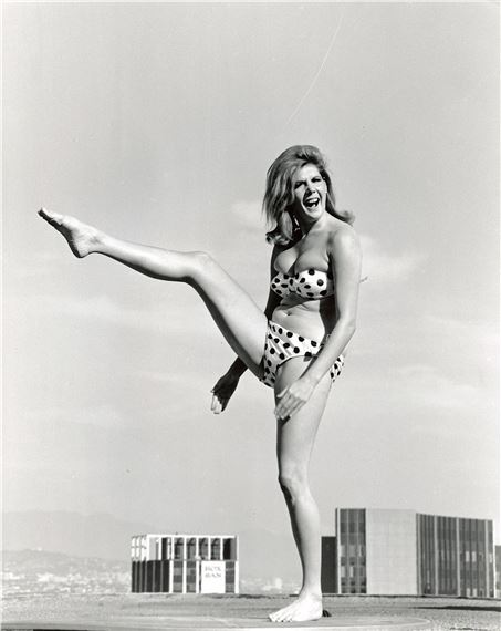 Original Photo Pin Up Estate BUNNY YEAGER 10 x 8 Inch