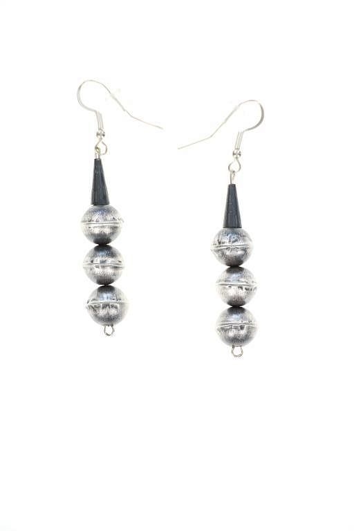 Artwork by Gerald Mitchell, Navajo Gerald Mitchell Squash Necklace & Earrings, Made of sterling silver