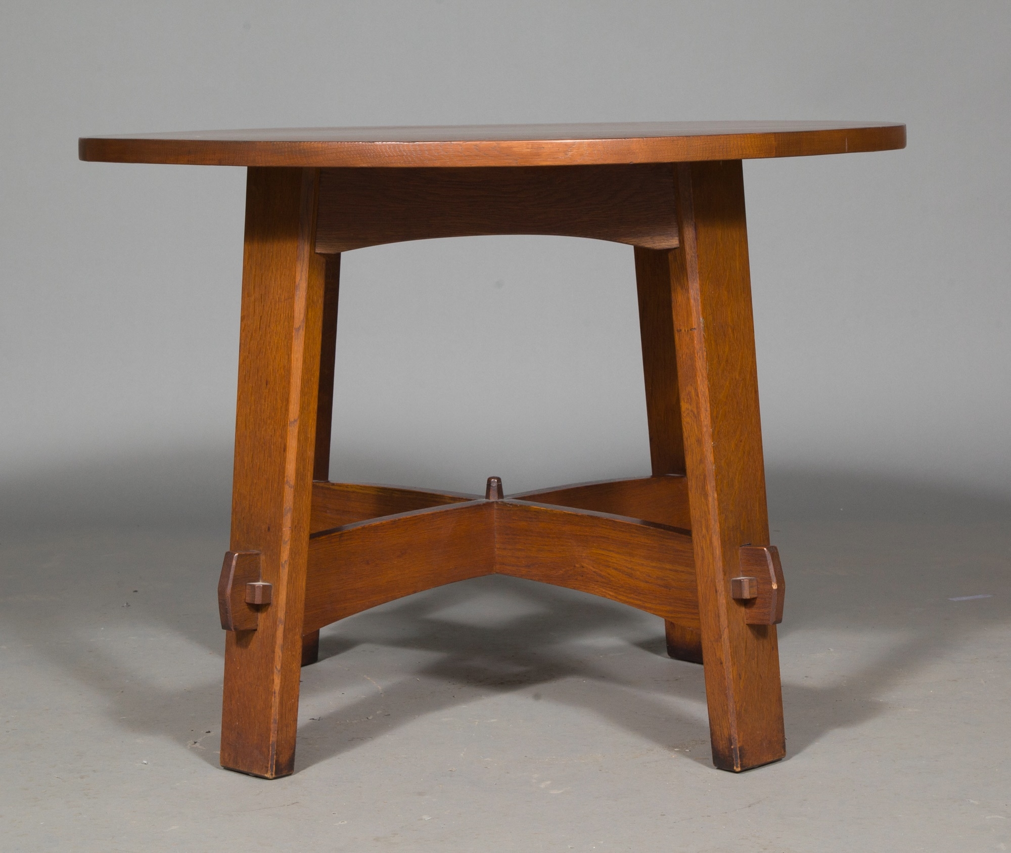 Gustav Stickley | Gustav Stickley Oak #667 Pattern Center Table 1905 ...