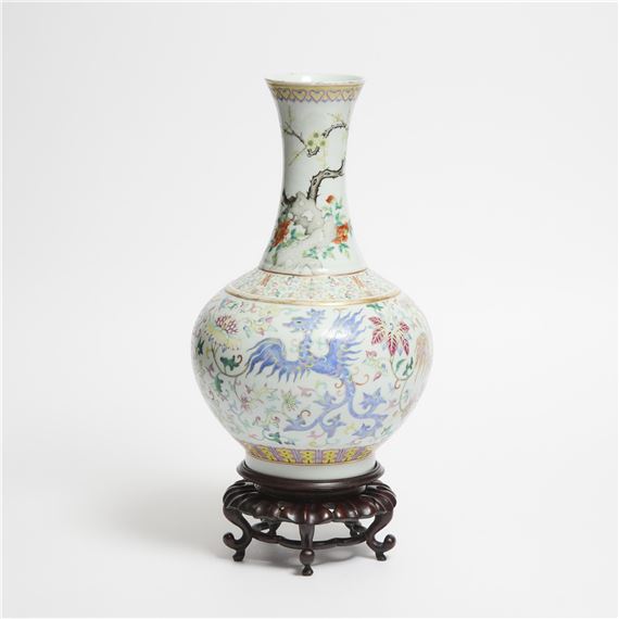 Emperor Guangxu | 民国光绪矾红款粉彩'凤纹'大瓶| MutualArt