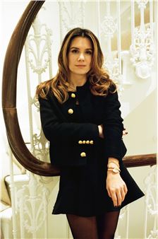 Maria Bernheim on Scammers, Nepo Babies, and Getting Hit On at Art Fairs