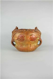 Waza dekorowana gałązkami i owocami oliwki 1914 - Waclaw Bebnowski