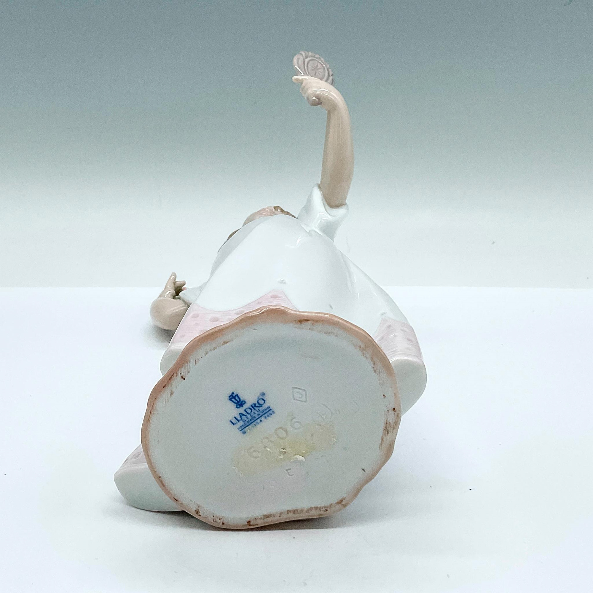 Lot - A Lladro Figure, Maja Head, by Juan Huerta, no. 4668