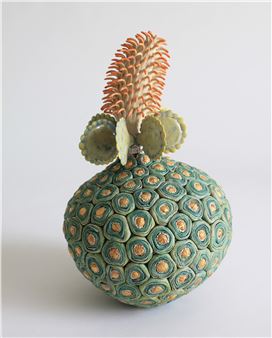 Otherworldly Plants Sprout Colorful Stems and Blooms in Kaori Kurihara’s Incredibly Detailed Ceramics