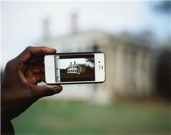 Year in Review: Compelling Photography Exhibits, New Galleries, Hip-Hop and More