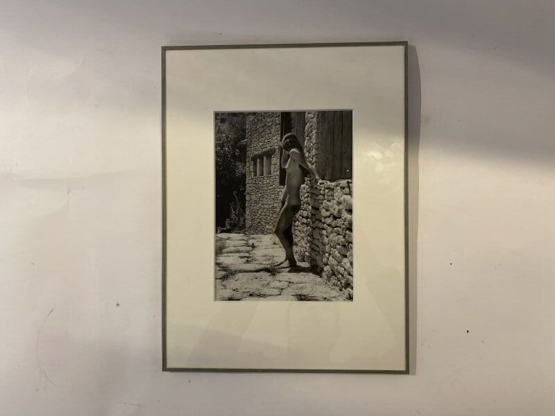 Willy Ronis | Gordes 1971 (nude woman outside, boite n°4 NUS) (1971