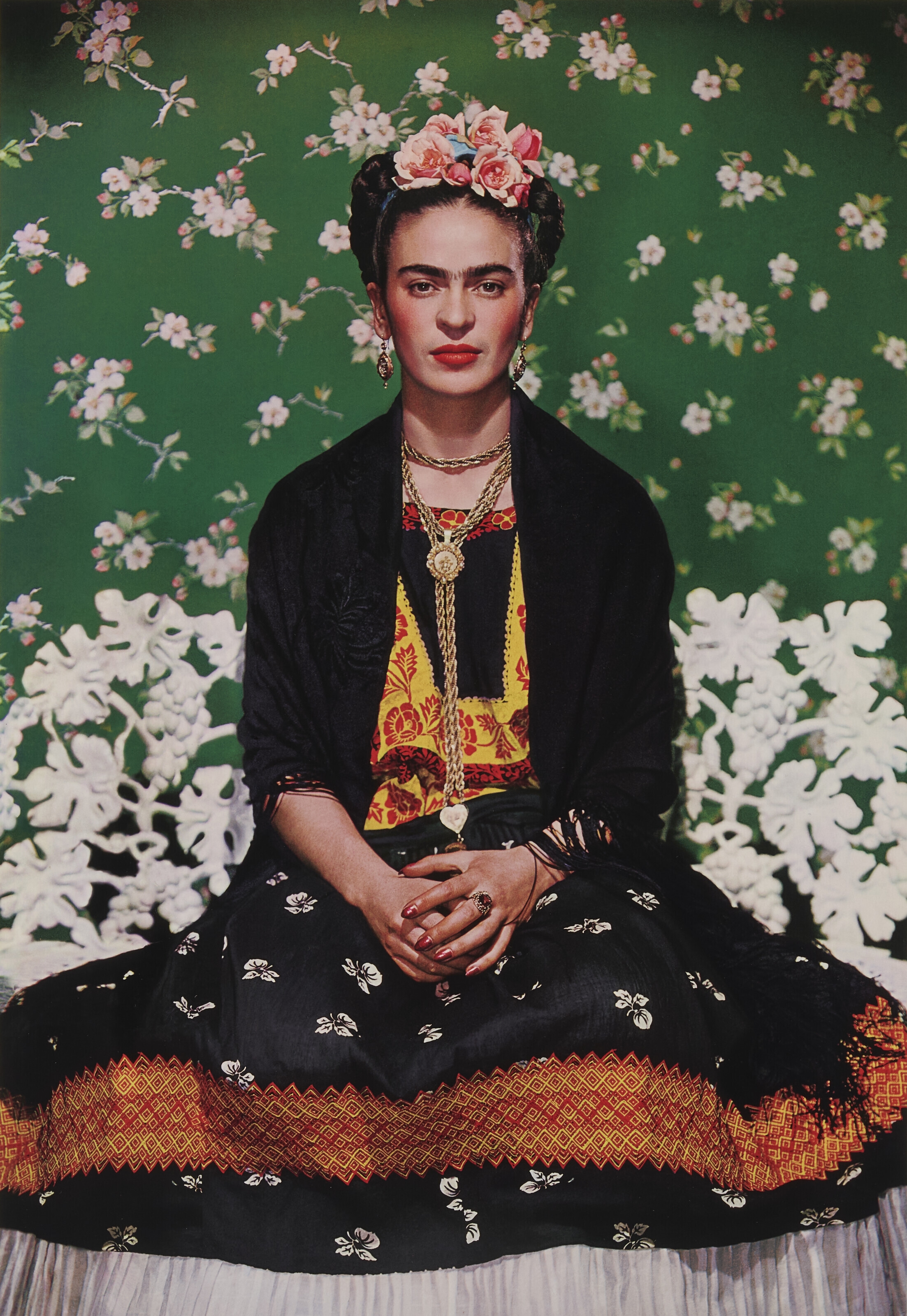 Frida Kahlo on Bench - Nickolas Muray