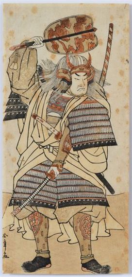 - Shunsho Katsukawa (1726-1792) An actor in the role of a warrior Standing front-on, the actor carries a sword in his left hand and two others in his belt. Signed Shunsho ga. Hosoban format: 29 x 13.4 cm Medium-quality print. Moisture stains. Crossed out on the left. Framed under glass. - Shunsho Katsukawa (1726-1792) An actor with sword and fan An actor wearing a kimono with bird motifs, stands with his torso slightly bent to the right, looking attentive. With a sword at his belt, he holds a fa
