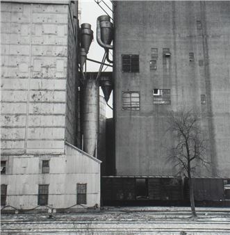 Frank Gohlke "Grain Elevators" Photo Print, 1973 - Frank Gohlke