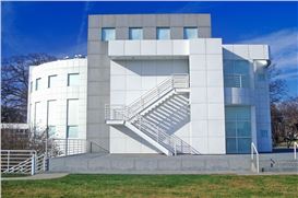 Iowa Museum to Dismantle Mary Miss Land Art Piece amid ‘Severe Decay,’ Drawing Scrutiny