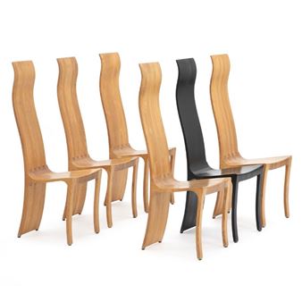 Set of six sculptural chairs of solid ash wood, hereof one chair black lacquered - Walther Nielsen