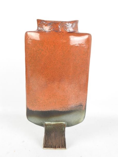 Artwork by Pierrette Soulet, Vase on pedestal with flattened body in orange glazed ceramic, Made of orange glazed ceramic
