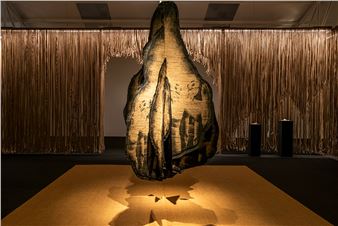 Manal AlDowayan: Their Love Is Like All Loves, Their Death Is Like All Deaths (AlUla) - Sabrina Amrani, Madrid (Madera 23)