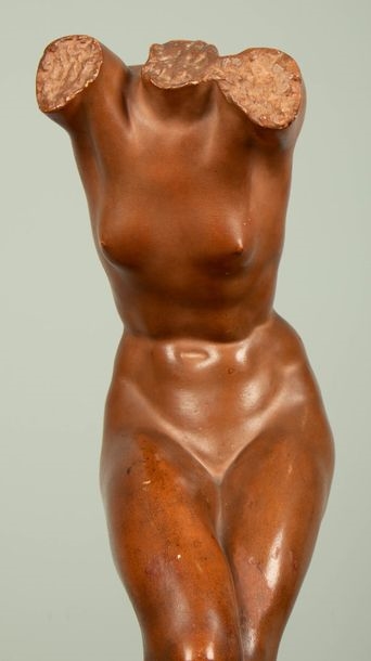 Artwork by Constantino Dimitriadis, Torse de femme, Made of plâtre