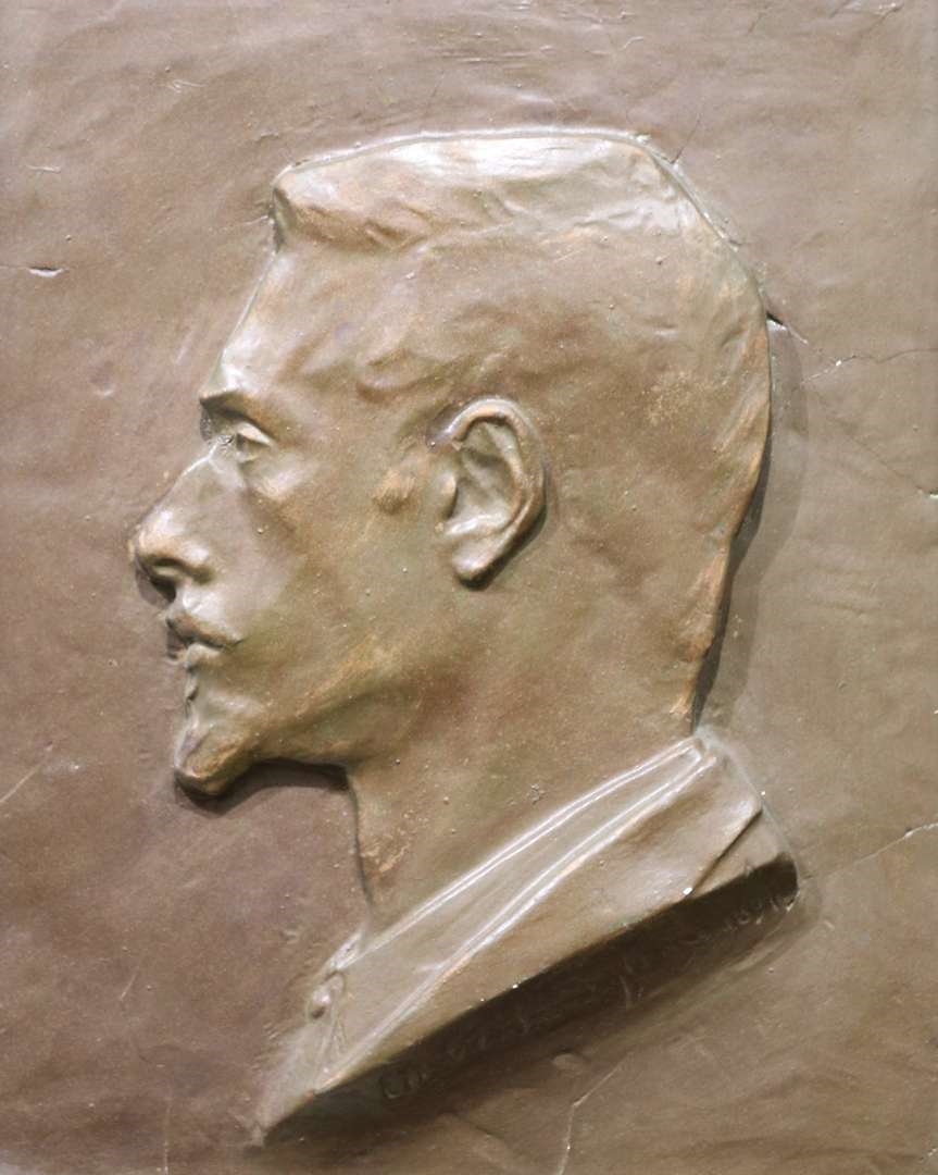 Louis Apol | Winterlandschap; Portret | MutualArt