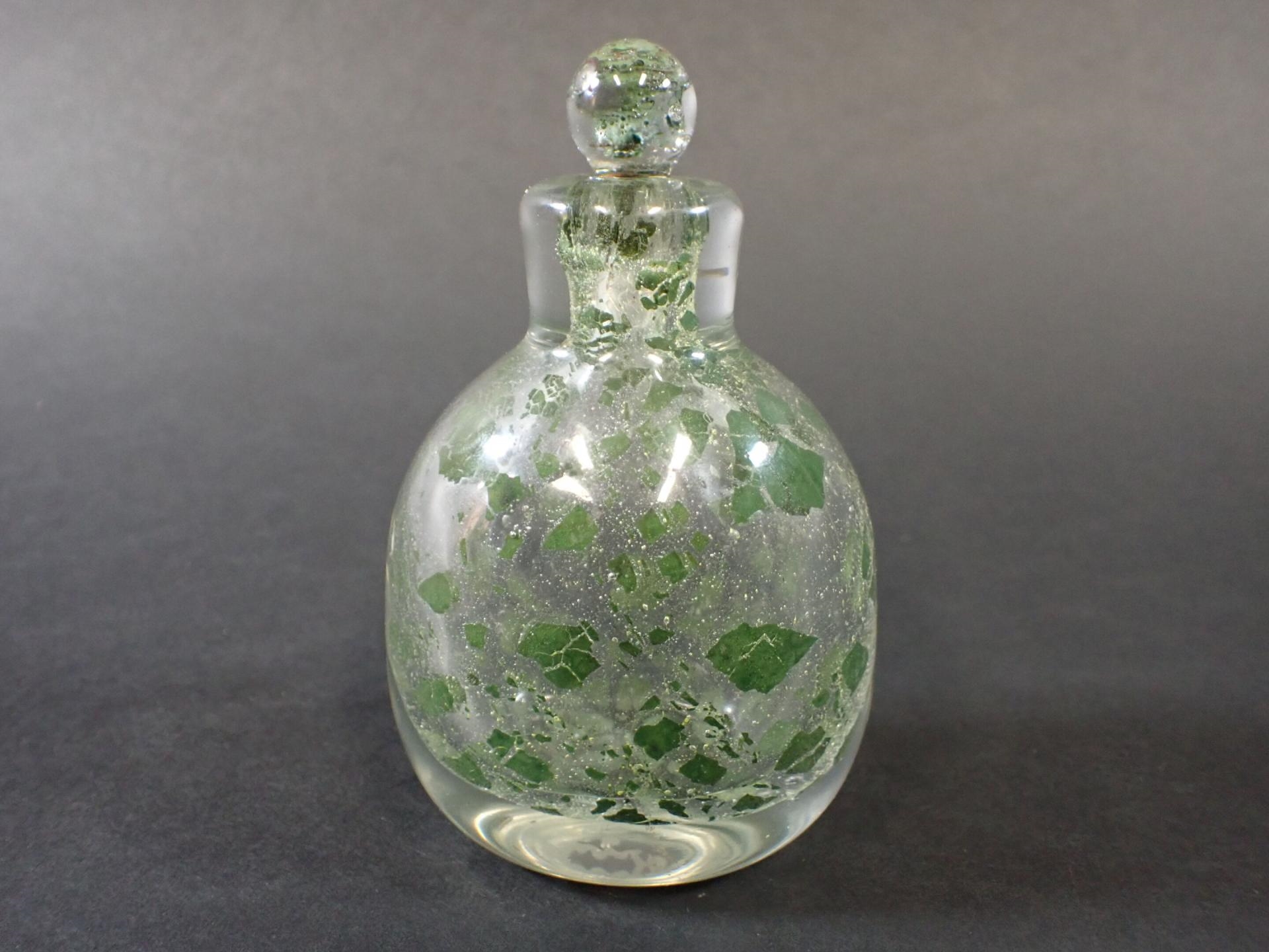 Artwork by Maurice Marinot, Petit flacon à craquelé très éclaté, Made of thick blown and hot-shaped glass, translucent orange, with inclusions of metal oxides