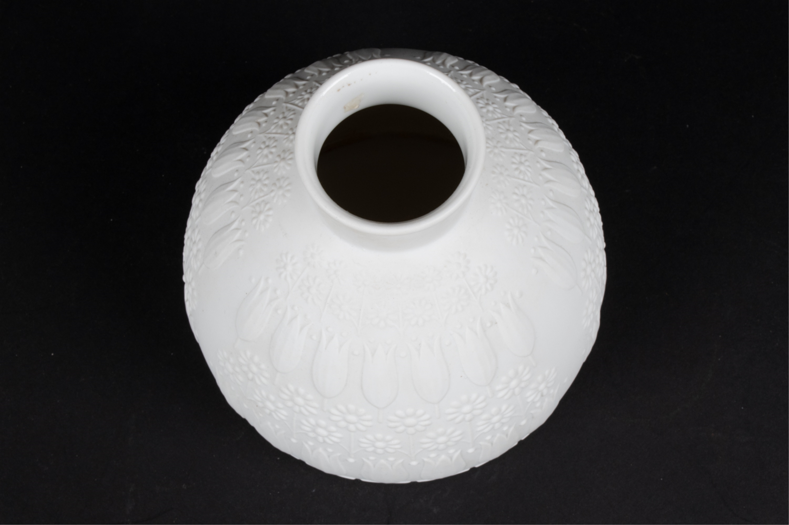 Bjorn Wiinblad MIDCENTURY HEINRICH H&C BAVARIA BISQUEWARE VASE (1904