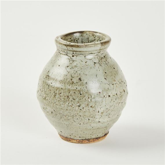 Len Castle | A Len Castle Ovoid Vase | MutualArt