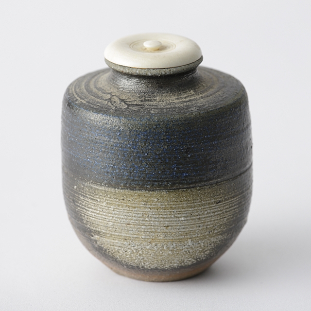 Izuru Yamamoto | Bizen tea caddy (a set of 2 | MutualArt