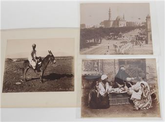 Ensemble de trois tirages albuminés dont un contrecollé sur carton - Constantine Zangaki