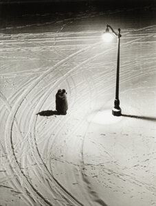 Fred Stein | Embrace, Paris (1934) | MutualArt