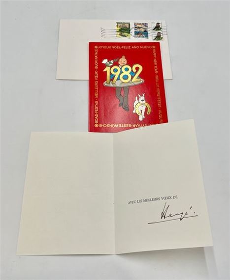 Greetings card (1982). 1 sheet 8° printed on a red background, illustrated on the top cover (Tintin carries on a tray the year 1982, accompanied by Snowy carrying a horseshoe). Card signed in black felt-tip by Hergé. In original stamped envelope. Mint condition (BDM 2023-2024, p. 1310, 22,30