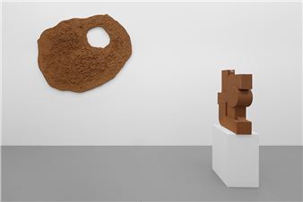 Efraín López opens the first New York solo exhibition of Chinese-Afro-Panamanian artist Cisco Merel