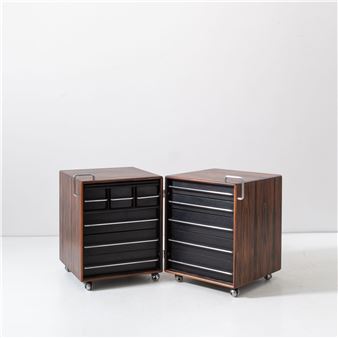 Cassettiera ; toeletta. Legno esotico massello, multistrato lastronato in legno esotico, acciaio cromato. Produzione Bernini anni '70 - F. Lenci