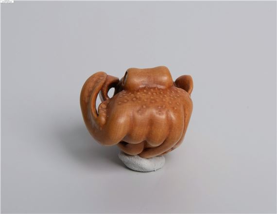 Susan Wraight | Holz-Netsuke von Susan Wraight (Berkshire 1955 (1990 ...