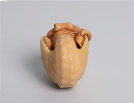 Susan Wraight | Holz-Netsuke von Susan Wraight (Berkshire 1955 (1990 ...