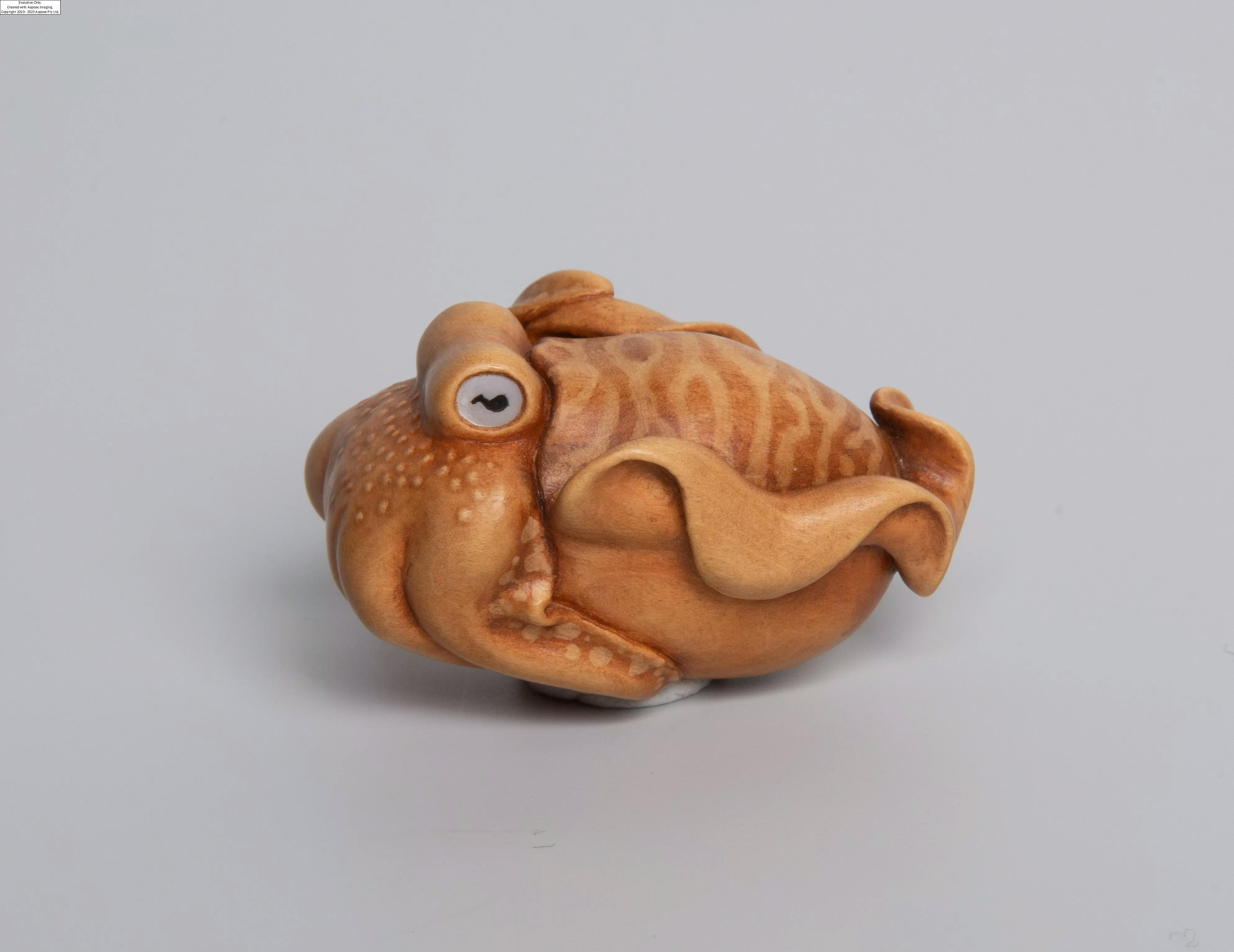 Susan Wraight | Holz-Netsuke von Susan Wraight (Berkshire 1955 (1990 ...