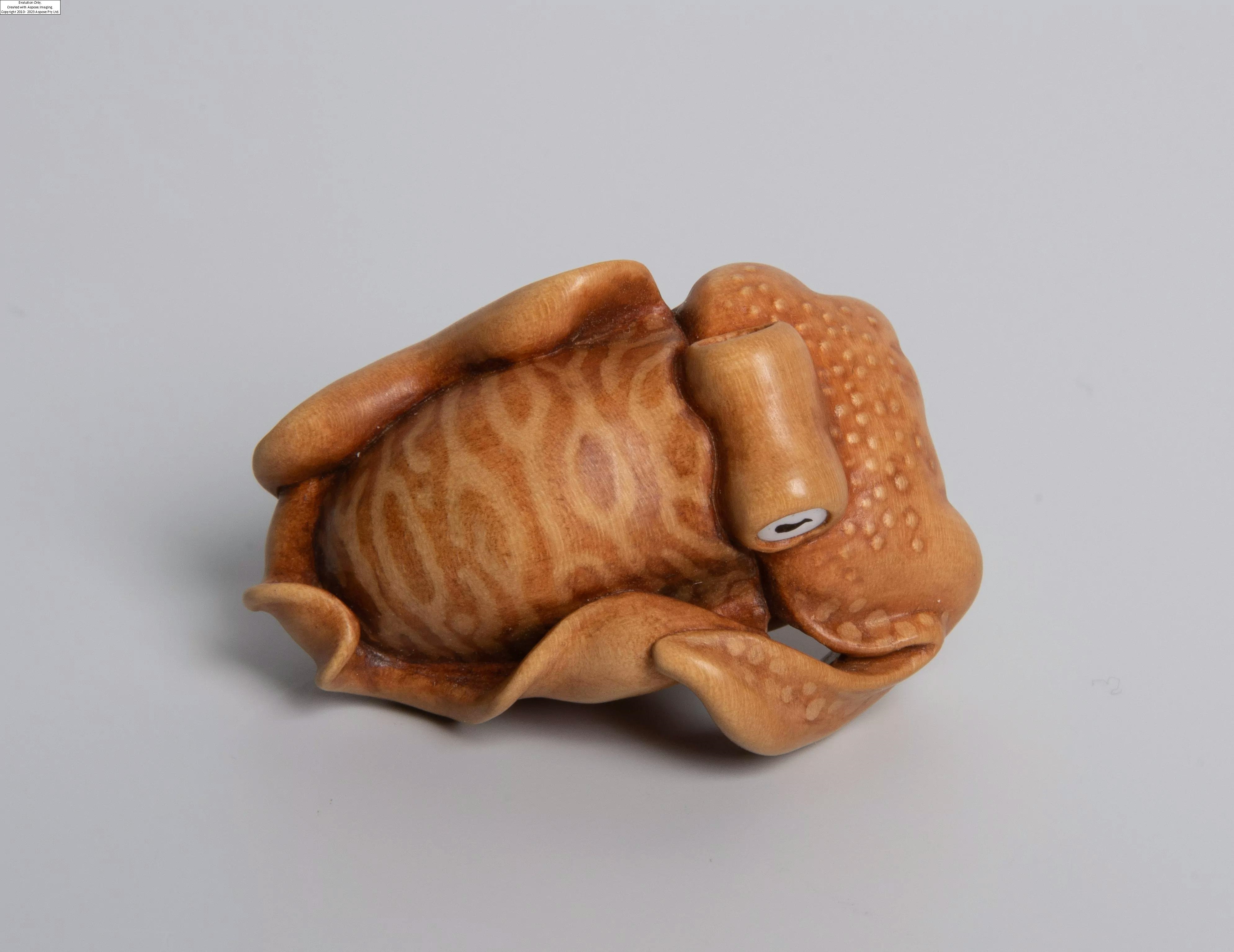 Susan Wraight | Holz-Netsuke von Susan Wraight (Berkshire 1955 (1990 ...