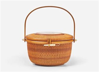 A Nantucket basket, Alan S. W. Reed, with scrimshaw plaque by Lee Anne Papale, dated "1989" - Lee Papale